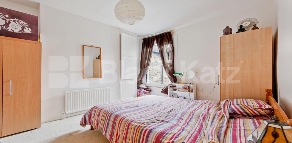 			NEW INSTRUCTION , 2 Bedroom, 1 bath, 1 reception Apartment			 Glenelg Road, Clapham North/Brixton 